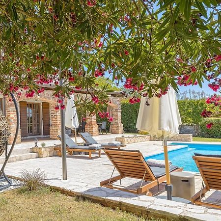 Villa Santolina Baderna Bagian luar foto