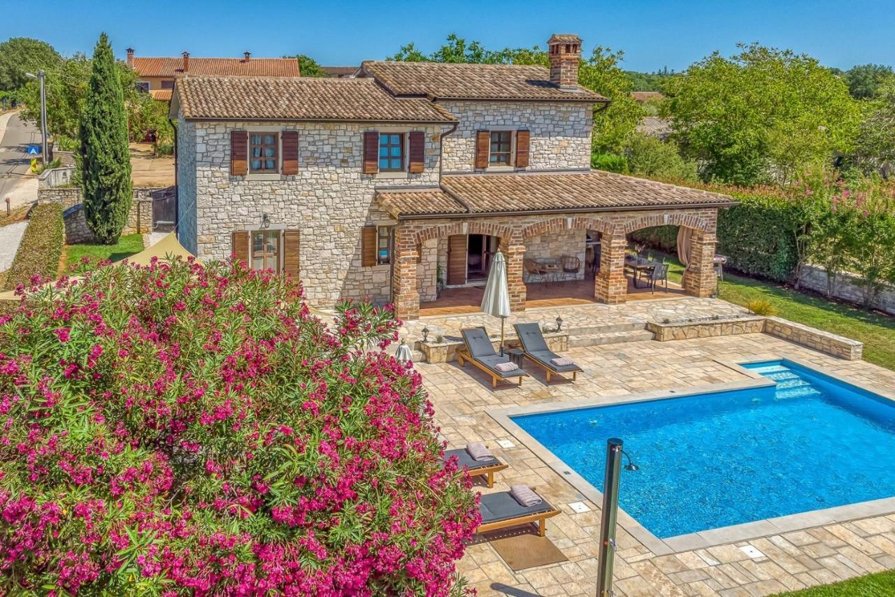 Villa Santolina Baderna Bagian luar foto