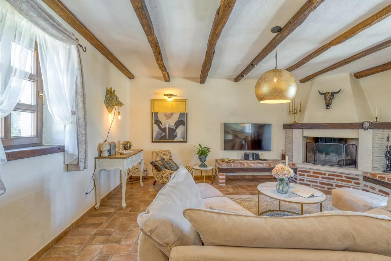 Villa Santolina Baderna Bagian luar foto