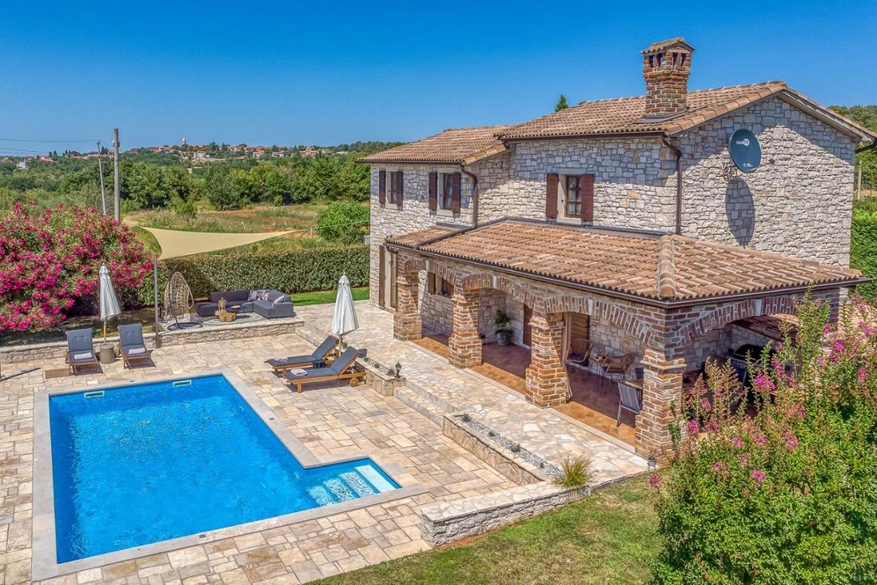 Villa Santolina Baderna Bagian luar foto
