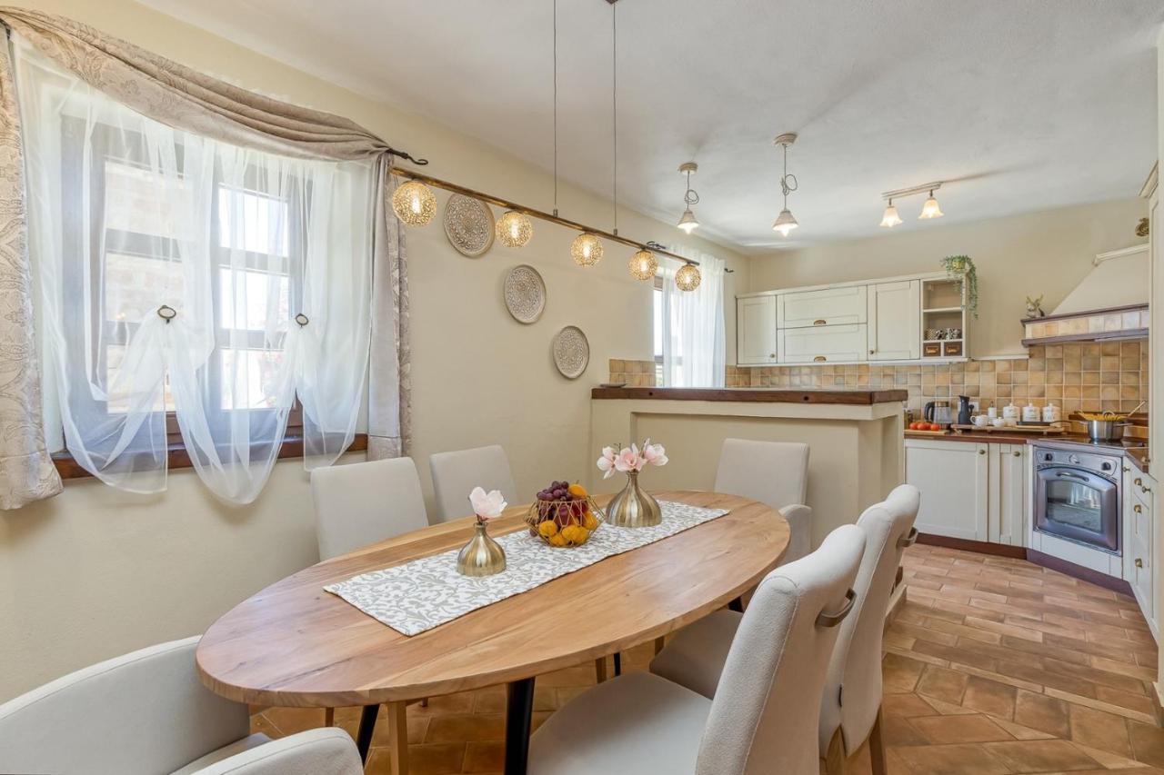 Villa Santolina Baderna Bagian luar foto